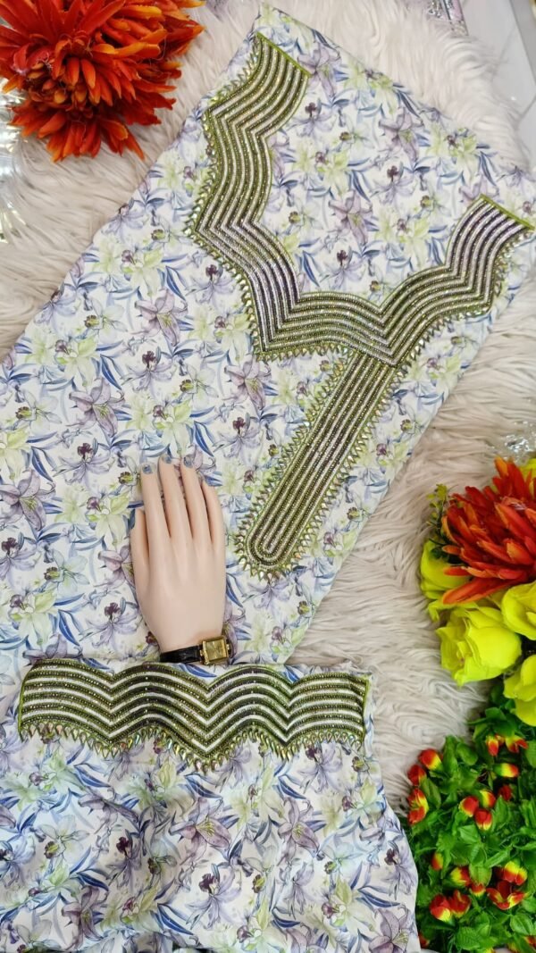 مخاوير ناعمة للبيت و لرمضان حرير إيطالي أخضر