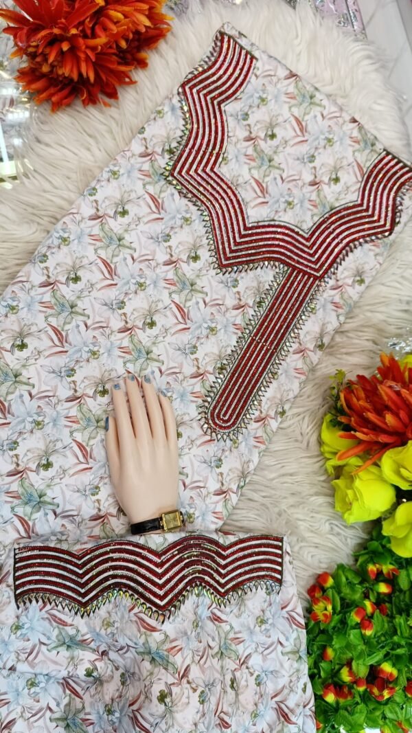 مخاوير ناعمة للبيت و لرمضان حرير إيطالي احمر